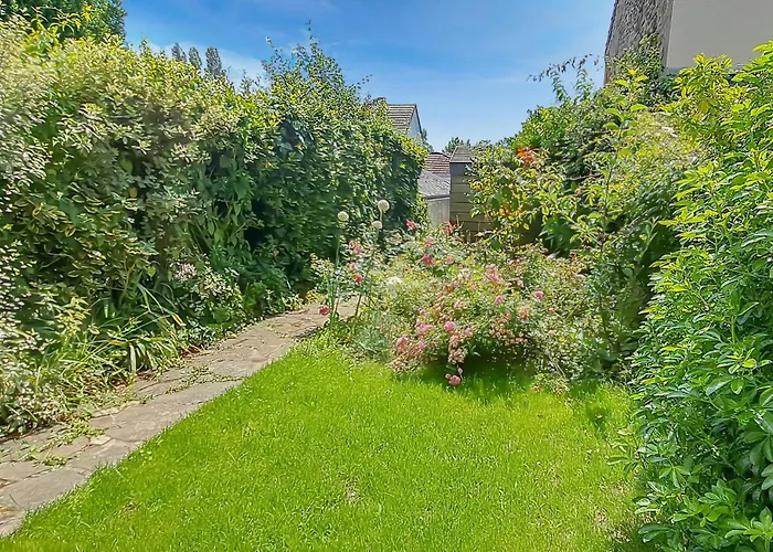 Awesome In * Saint-Jean-le-Thomas