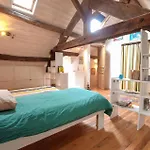 Beautiful Home In Saint-Jean-Le-Thomas With Wifi *