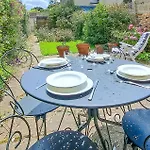 Casa vacanze Beautiful Home In Saint-Jean-Le-Thomas With Wifi