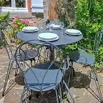 Beautiful Home In Saint-Jean-Le-Thomas With Wifi Casa vacanze *