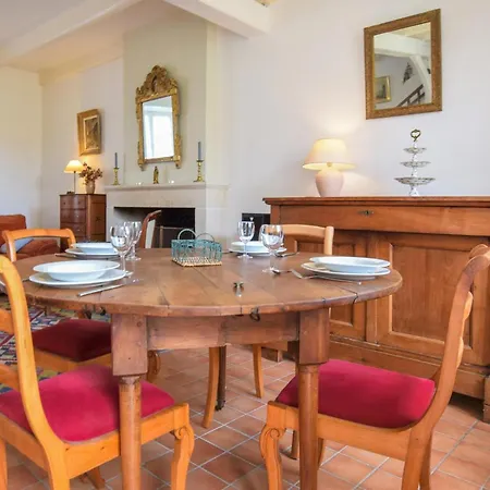 Casa vacanze Beautiful Home In Saint-Jean-Le-Thomas With Wifi
