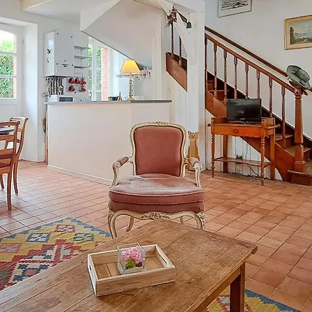Beautiful Home In Saint-Jean-Le-Thomas With Wifi