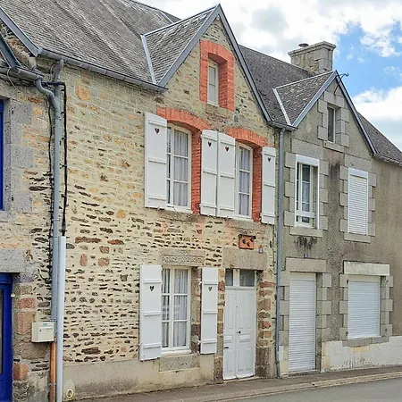 Beautiful Home In Saint-Jean-Le-Thomas With Wifi Casa vacanze *