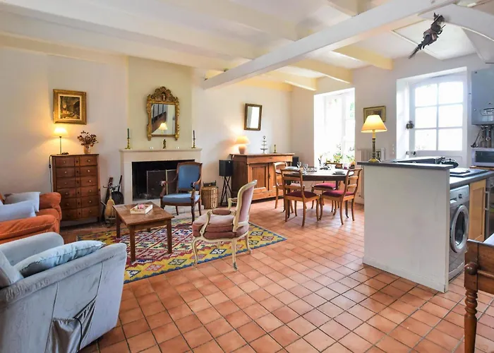 Awesome In Saint-Jean-le-Thomas